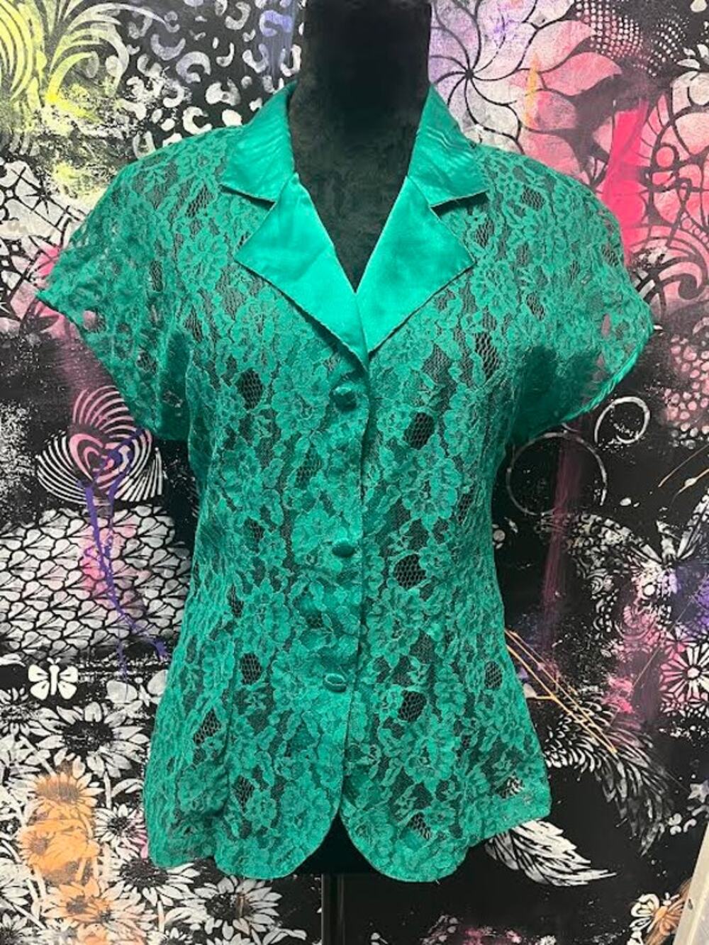 VICTORIA'S SECRET GREEN LACE SLEEP SHIRT (MEDIUM)